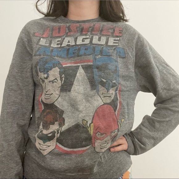 DC Comics Justice League crewneck sweatshirt - Picture 4 of 14